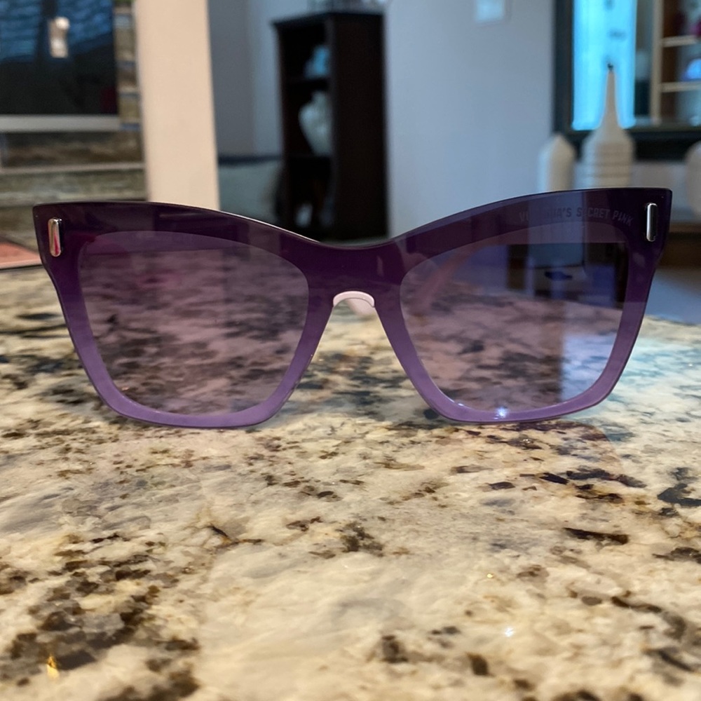 Victoria’s Secret PINK Sunglasses